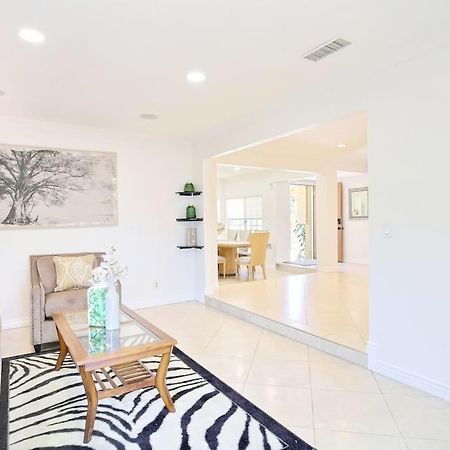 5 Rooms Villa Near Disneyland, Golf Course And Trial To Beach Santa Ana Buitenkant foto